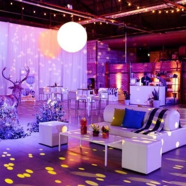 SS-EU-001 | EURO LOUNGE SQUARE WHITE WITH BACKREST