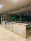 BAR-048 | 6FT GEO BUBBLE BAR GOLD FRAME WHITE PLEXI