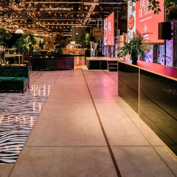 SS-451 | VELVET TUFTED BACK SOFA HUNTER GREEN