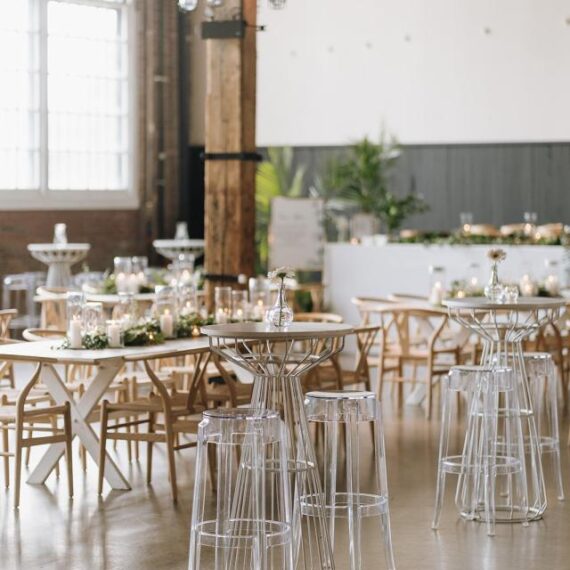 BS-027 | CLEAR ACRYLIC BARSTOOL