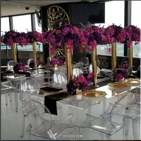 CASUAL-066 | 8FT CLEAR ACRYLIC DINING TABLE