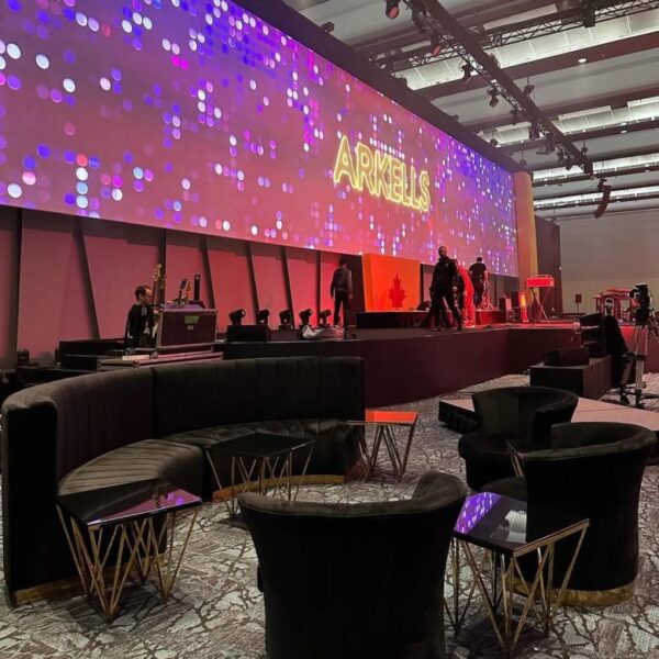 SS-484 | ELOISE VELVET BANQUETTE BLACK