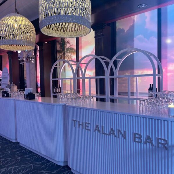 BAR-088 | SYDNEY ARCHED BAR SHELF WHITE WOOD