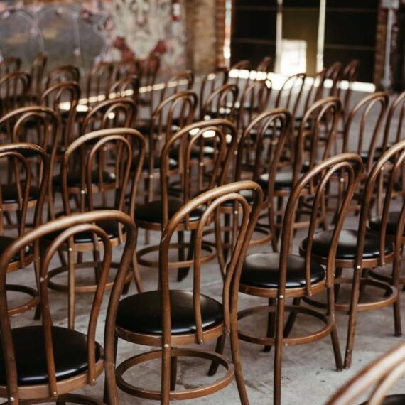 CH-086 | THONET DINING CHAIR BROWN WOOD