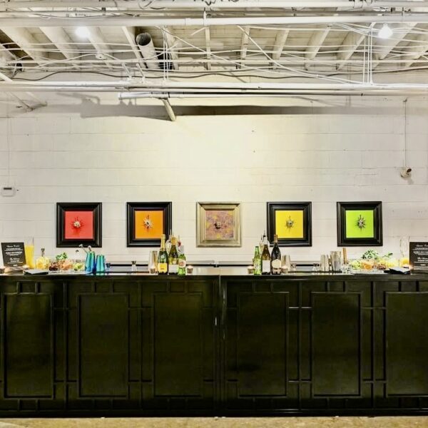 BAR-081 | 6FT GEO WINDOW BAR BLACK FRAME BLACK PLEXI