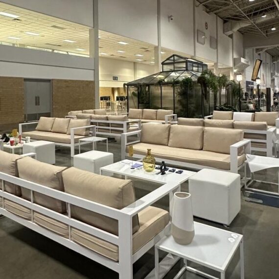 MISC-EU-050 | WHITE FRAME CONTEMPORARY SOFA