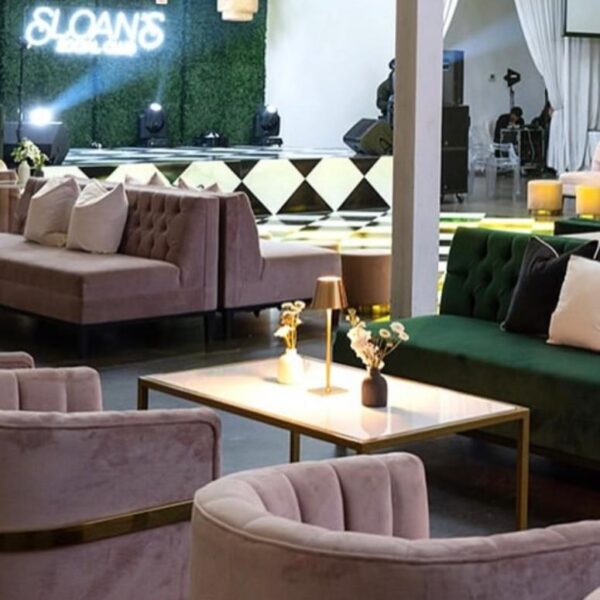 SS-614 | ROUND VELVET GOLD FRAME SINGLE CHAIR BLUSH PINK