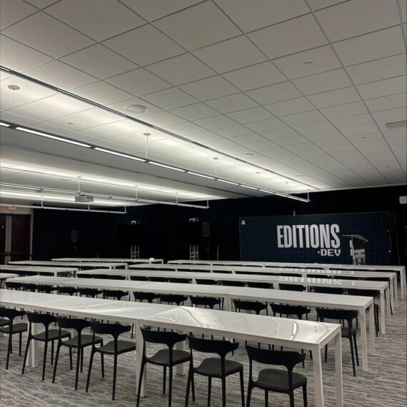 CASUAL-072 | 6FT WHITE FRAME DINING TABLE SEAMLESS WITH PLEXI TOP