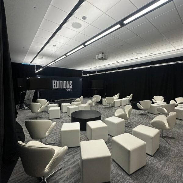 SS-195 | DT CUBE WHITE