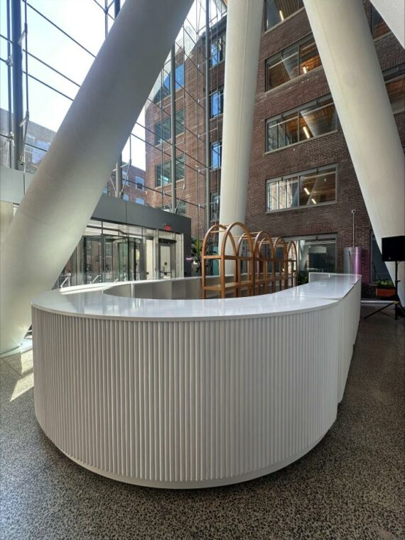 BAR-094 | SYDNEY FLUTED CURVED BAR WHITE WOOD