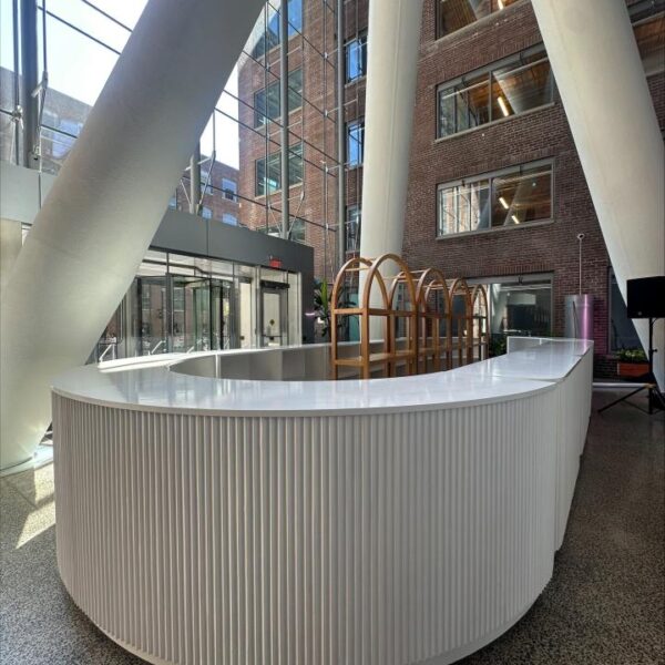 BAR-094 | SYDNEY FLUTED CURVED BAR WHITE WOOD