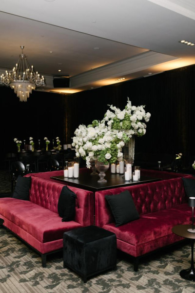 SS-521 | VELVET TUFTED BACK SOFA CRIMSON