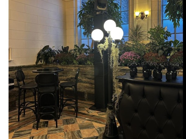 BAR-POLART-016 | BLACK ORNATE TUFTED BAR