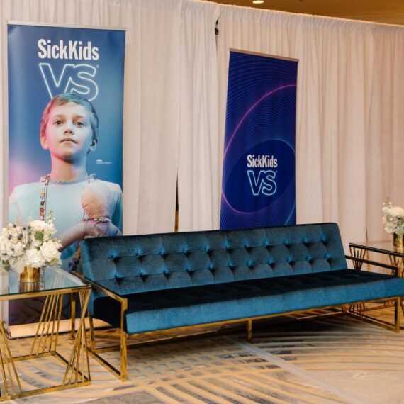 ET-064 | HARPER END TABLE GOLD FRAME WITH CLEAR GLASS TOP