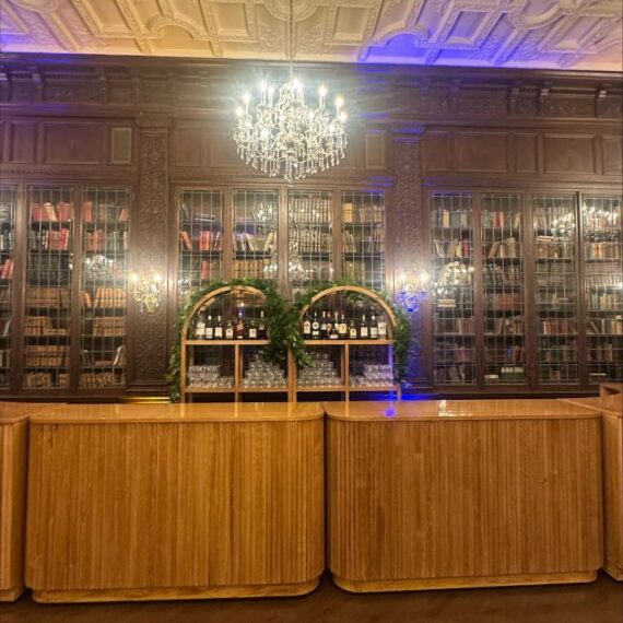 BAR-087 | SYDNEY ARCHED BAR SHELF NATURAL WOOD