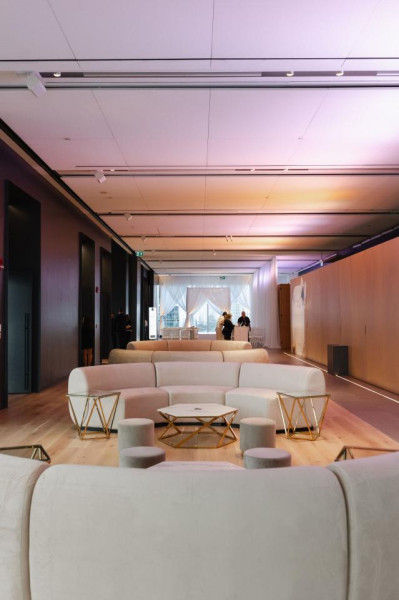 ET-060 | OSCAR END TABLE GOLD FRAME WITH CLEAR GLASS TOP