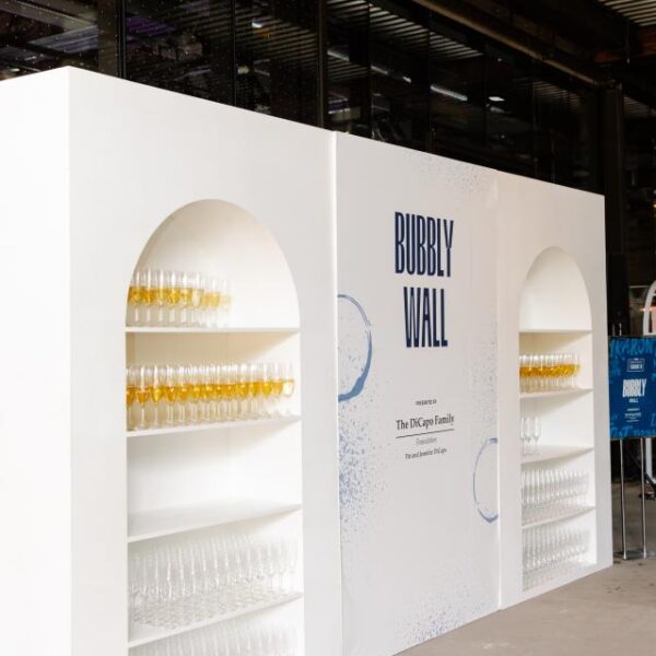 BAR-200 | ARCHED CUTOUT SHELF WHITE WOOD